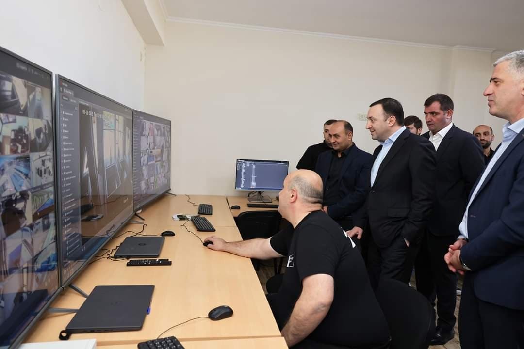 Frontnews image description