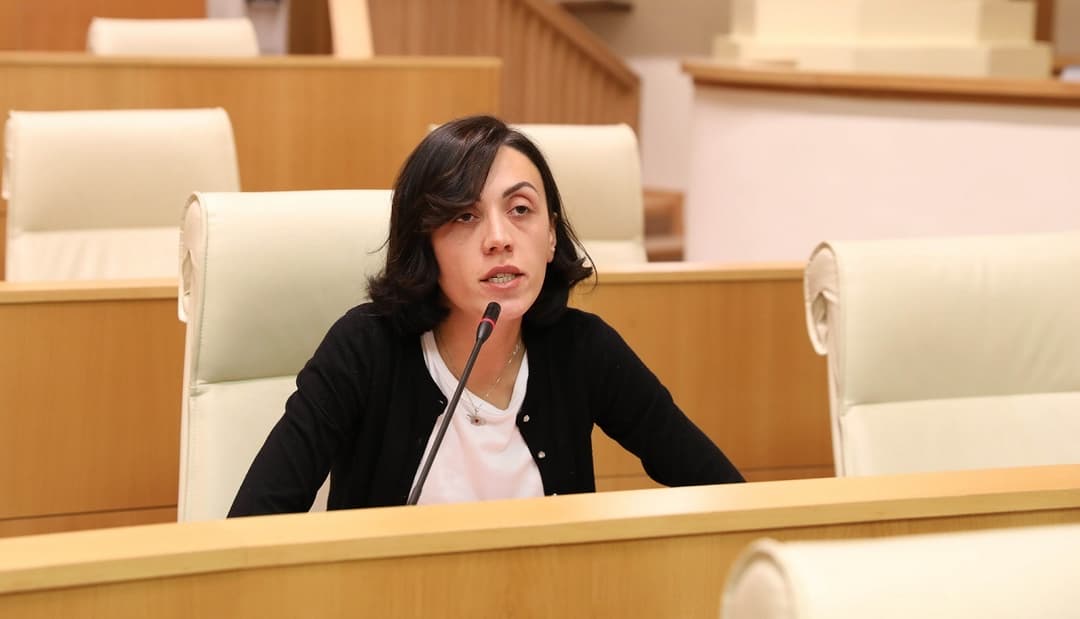 ანა წითლიძე – რატი ბრეგაძემ უნდა იცოდეს, რომ მისი შთამომავლები ივლიან მკვლელი და მოღალატე მამის სახელით