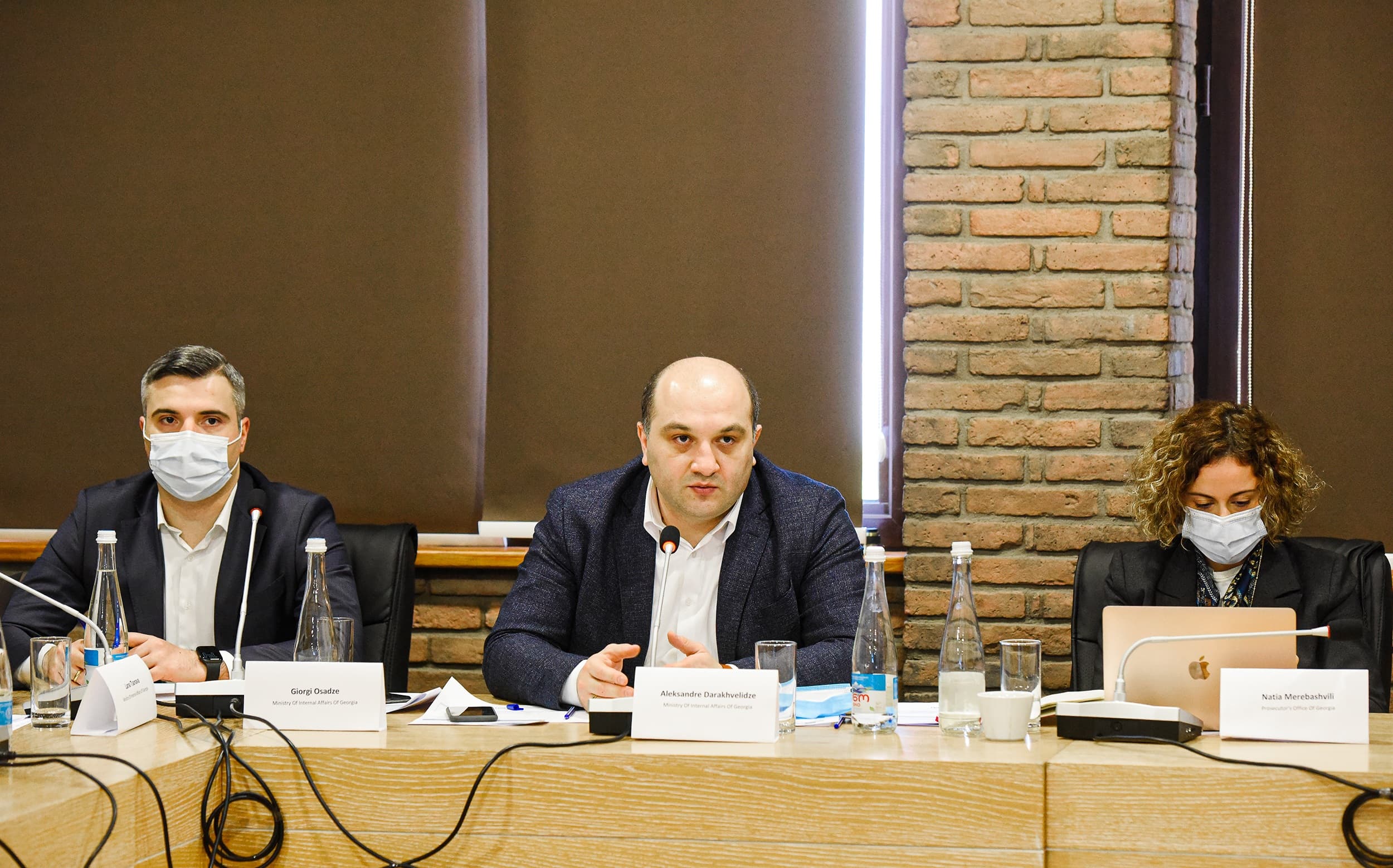 Frontnews image description