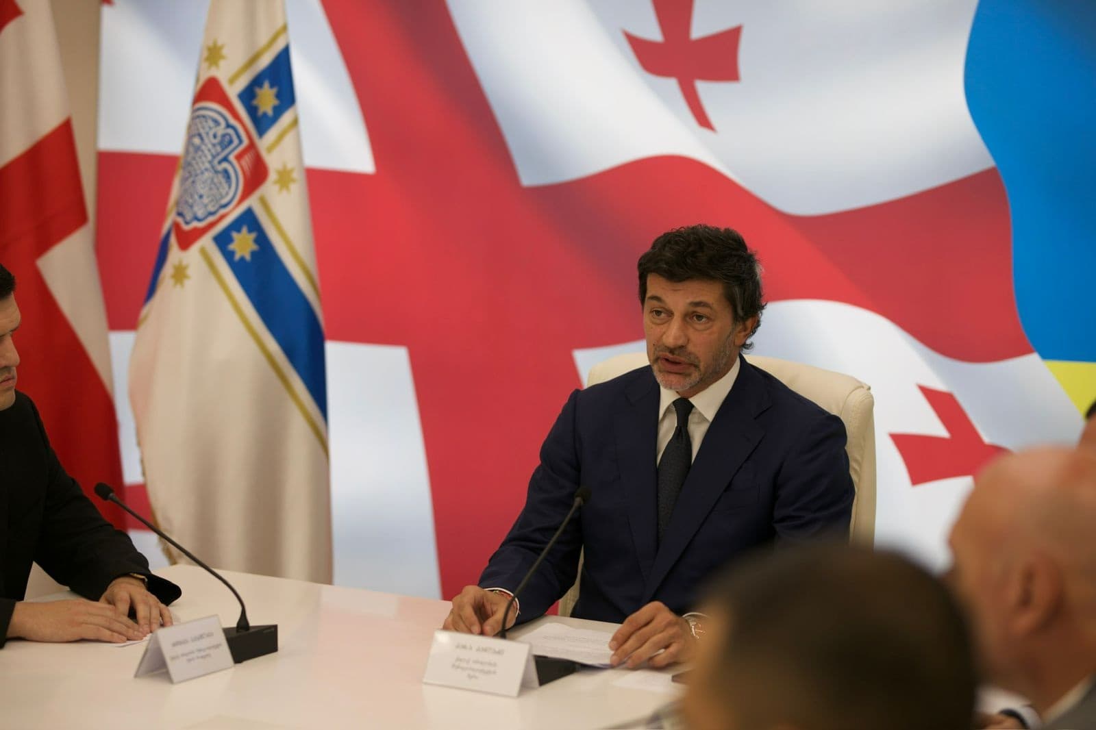 Frontnews image description