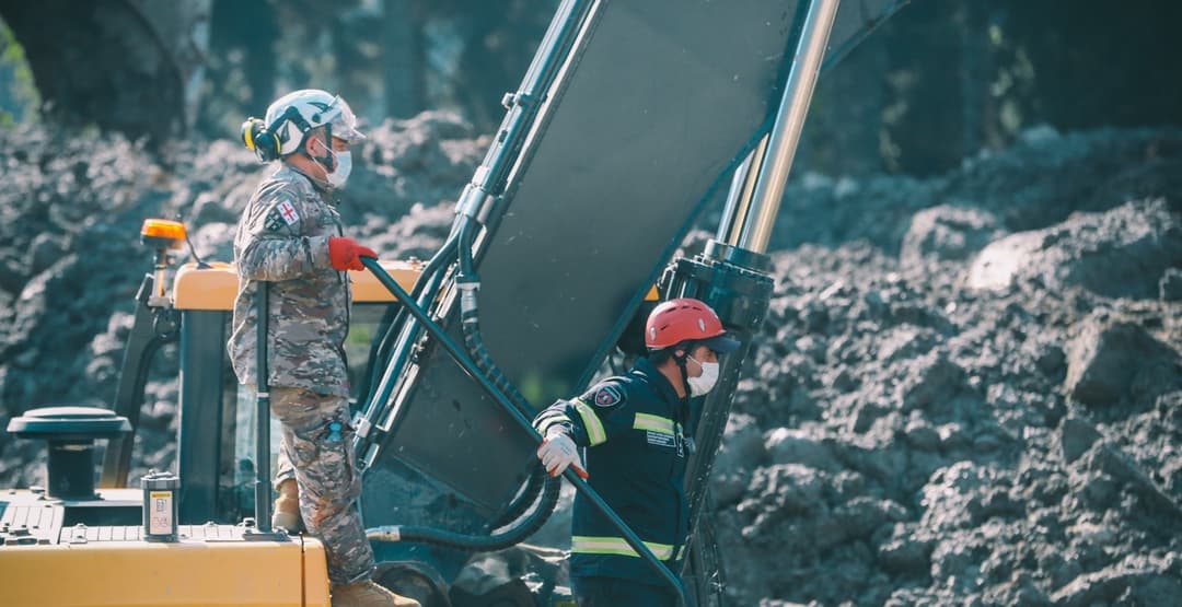 სტიქიის ზონაში სამძებრო სამუშაოები მეცამეტე დღეა, აქტიურად მიმდინარეობს