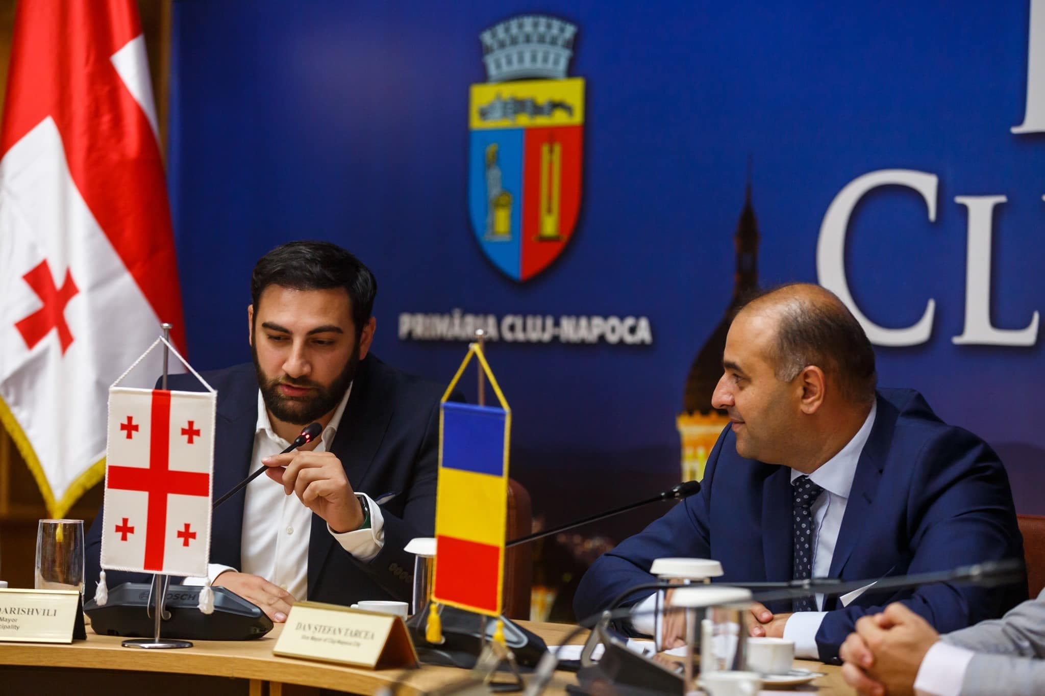 Frontnews image description