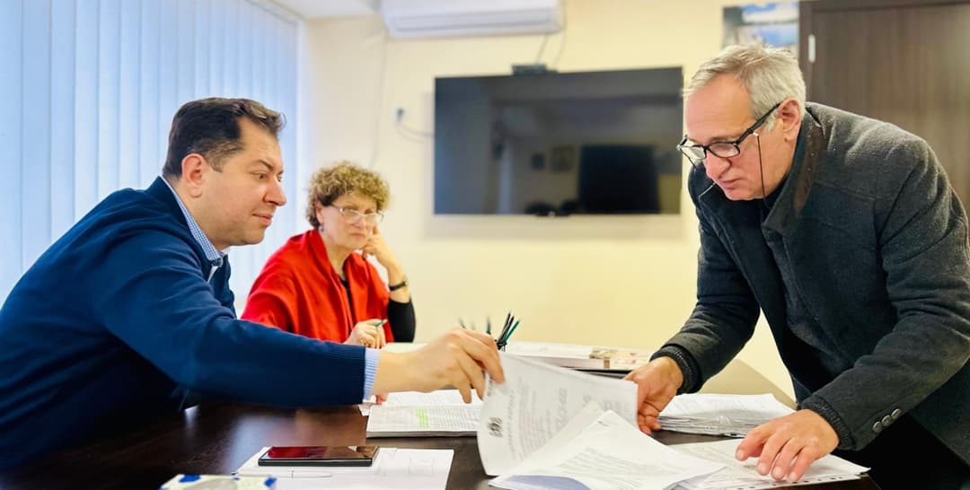 აფხაზეთიდან დევნილ მოქალაქეებთან შეხვედრა გაიმართა