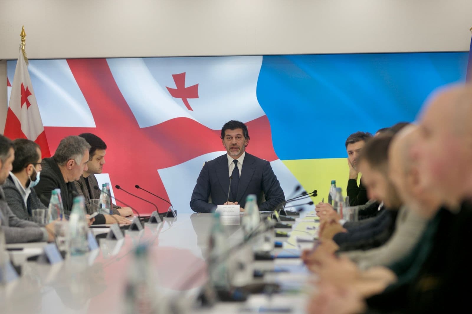 Frontnews image description