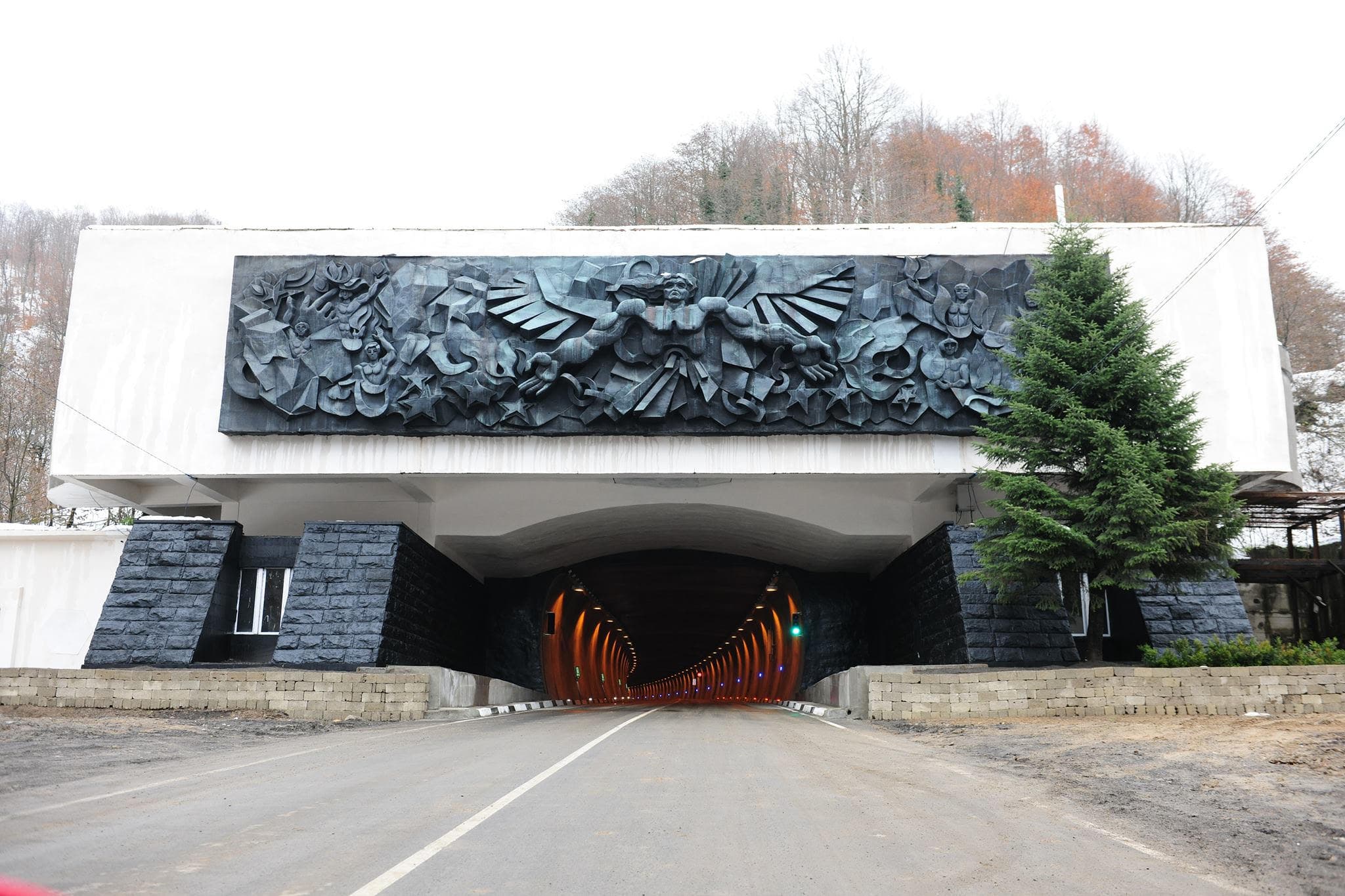 Frontnews image description