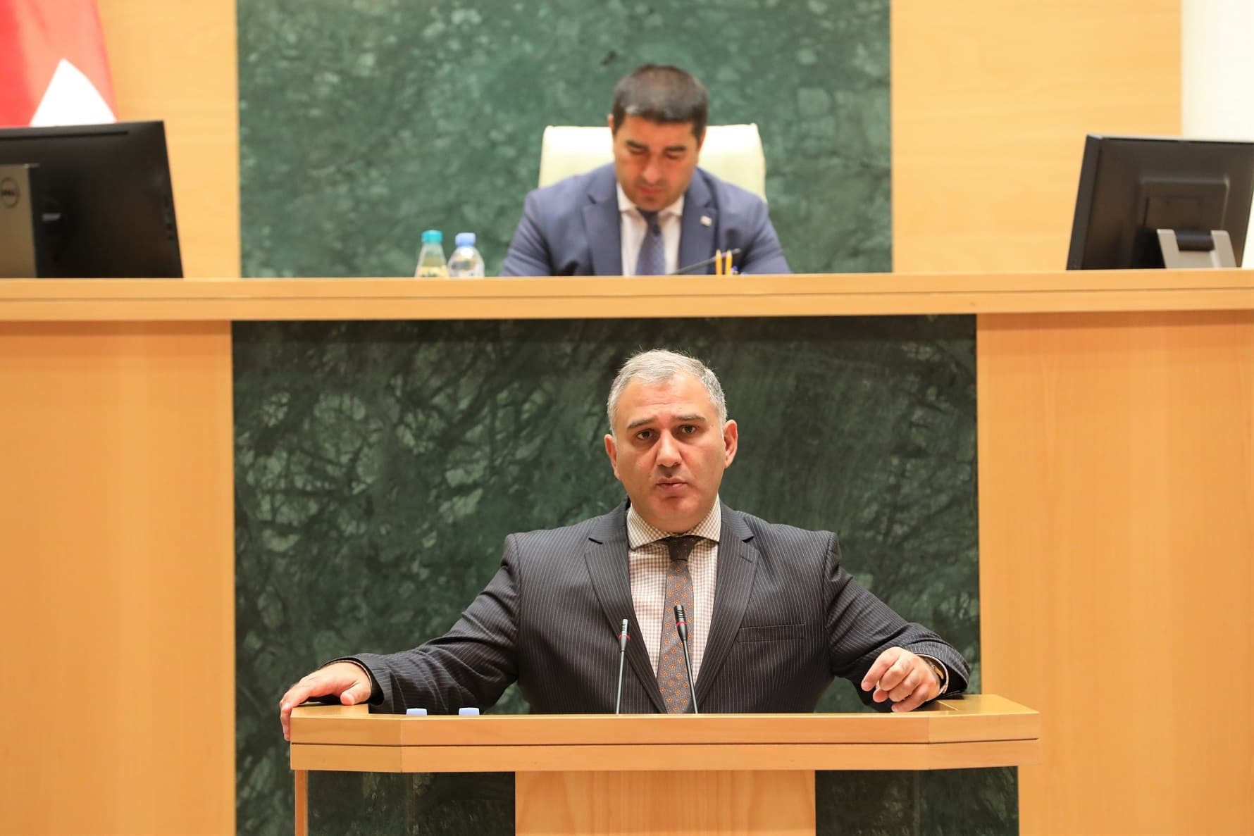 Frontnews image description