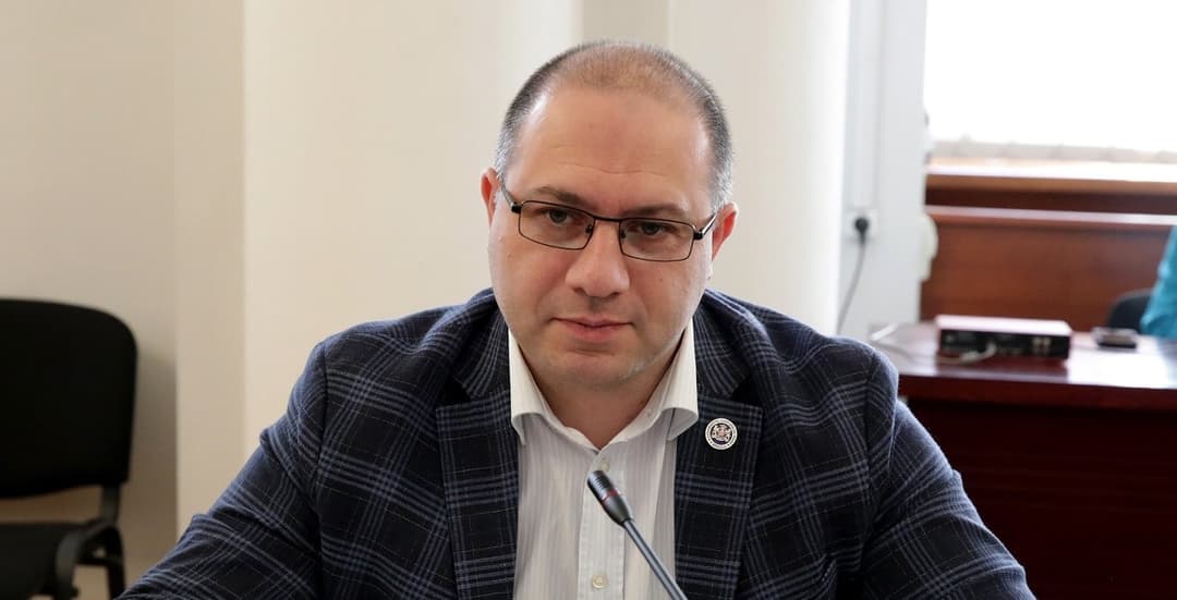 ცესკოს ფორმირების წესში ცვლილებების შესახებ კანონპროექტებს საპროცედურო საკითხთა და წესების კომიტეტმა მხარი დაუჭირა