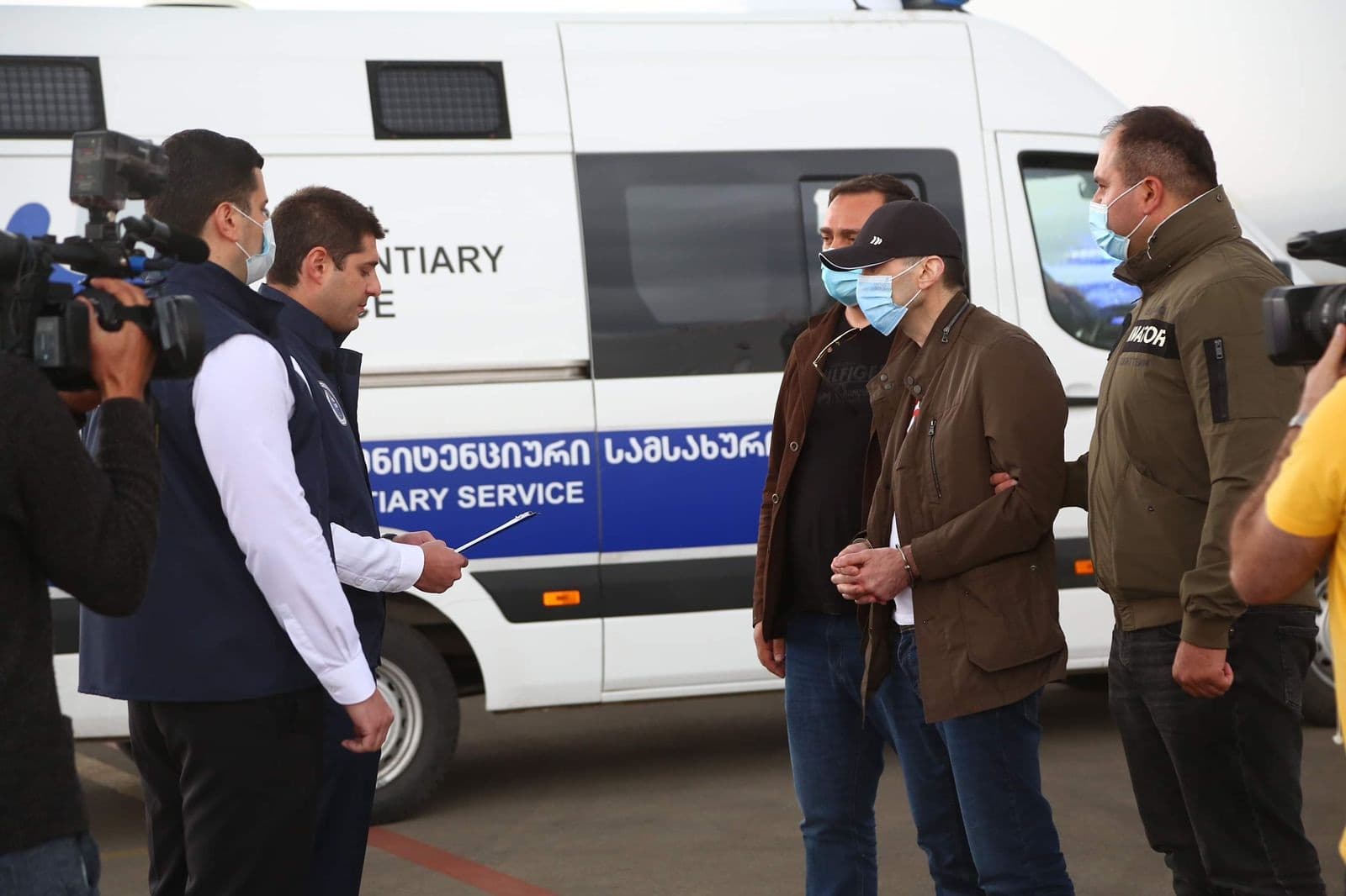 Frontnews image description