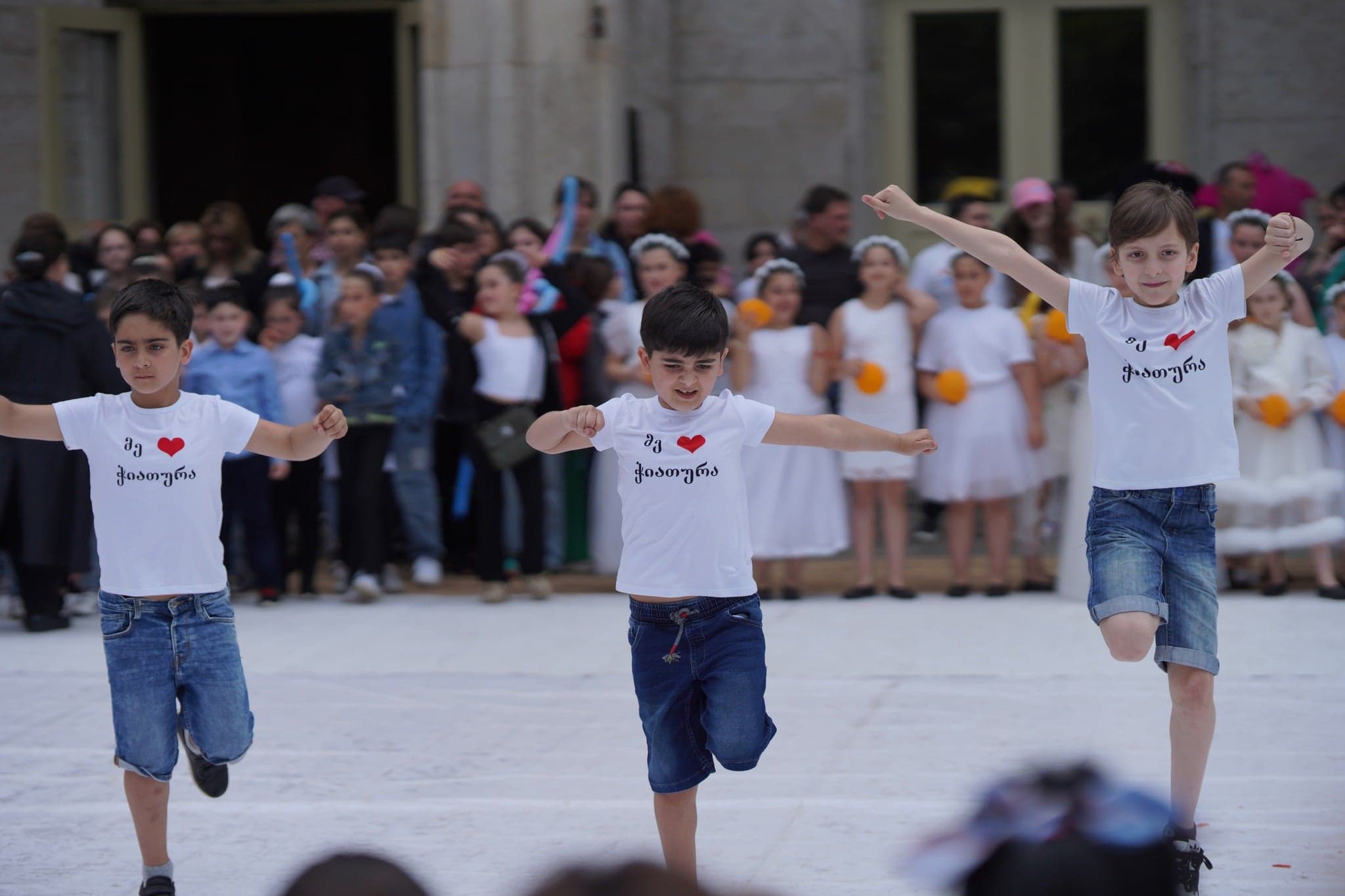 Frontnews image description