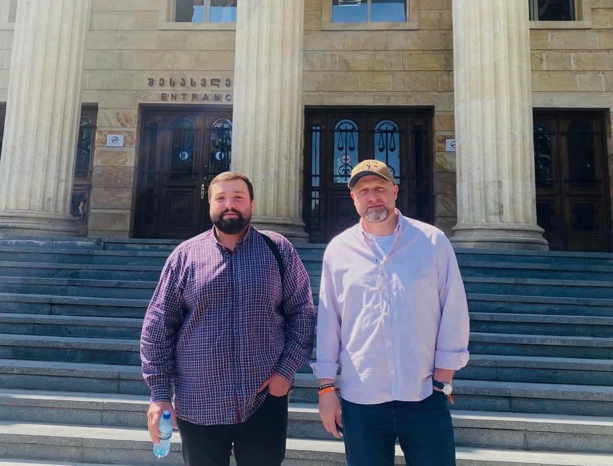 Frontnews image description