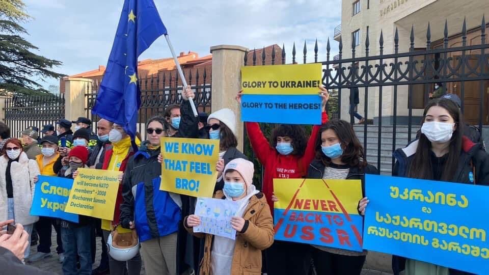 Frontnews image description