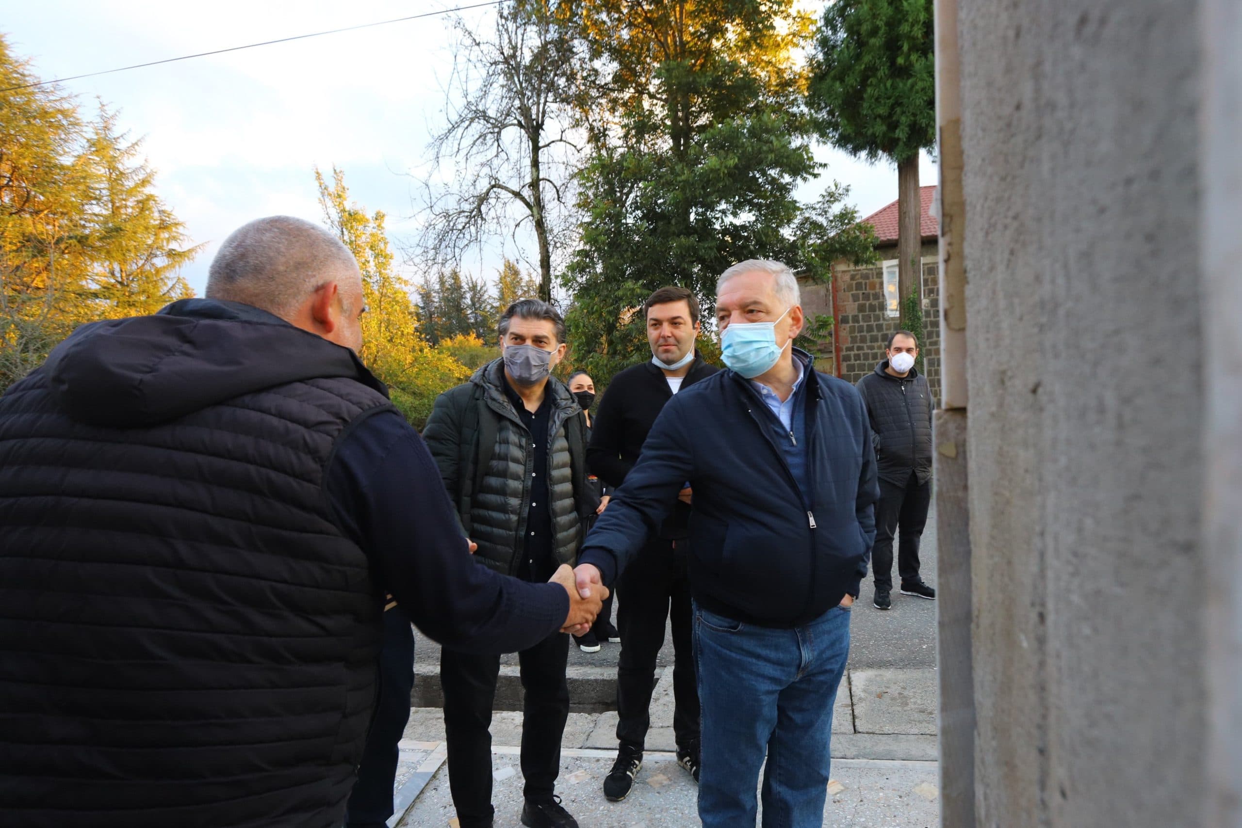 Frontnews image description