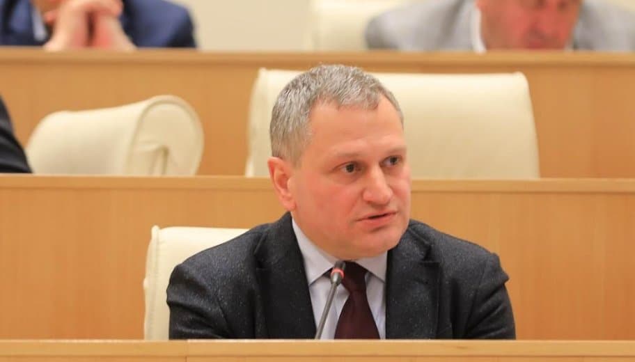 არმაზ ახვლედიანი – ჰუმანიზმის პრინციპები ხშირად მაინც უნდა იდგეს პოლიტიკაზე მაღლა, თუ ამას დღეს ვერ მოვახერხებთ, შეიძლება, სავალალო შედეგები გამოიწვიოს