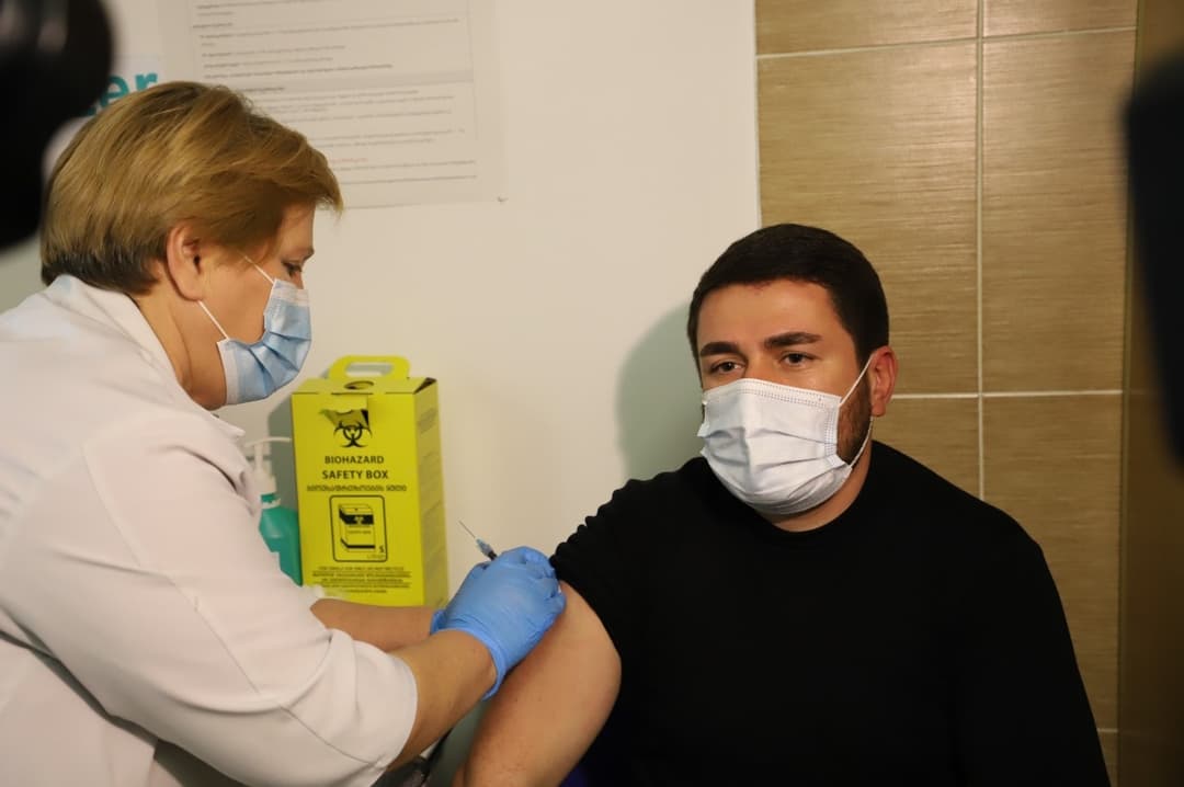 აფხაზეთის მთავრობა ვაქცინაციის კამპანიაში „ავიცრათ ერთმანეთისთვის“ აქტიურად ჩაერთო