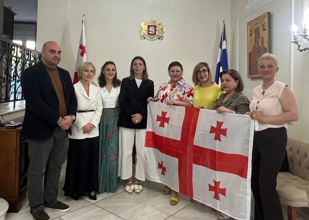 ნანა გაბელიამ ქართული დიასპორის საკვირაო სკოლას საჩუქრები გადასცა