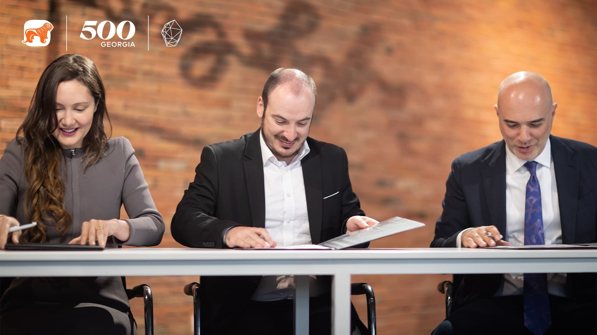 Frontnews image description