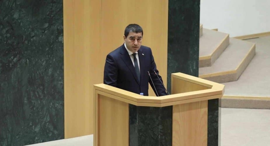 შალვა პაპუაშვილი – ვხედავთ პირდაპირ სქემებს, რომ პარტიებს შექმნილი აქვთ ენჯეოები და ეს ენჯეოები ფინანსდება უცხოური ყულაბიდან