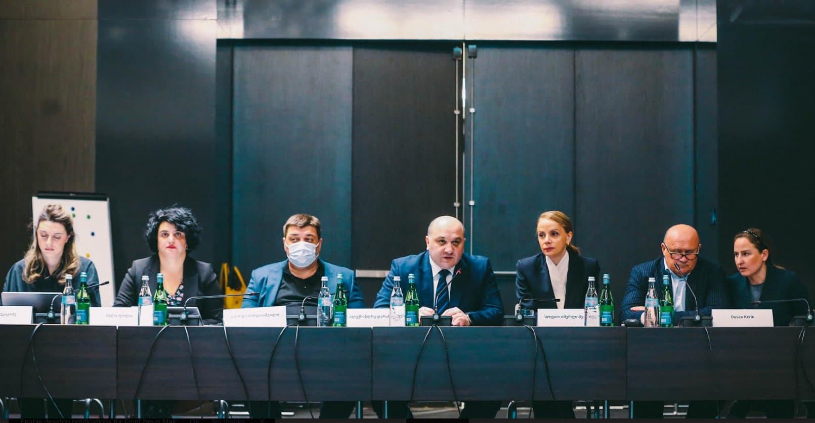 Frontnews image description