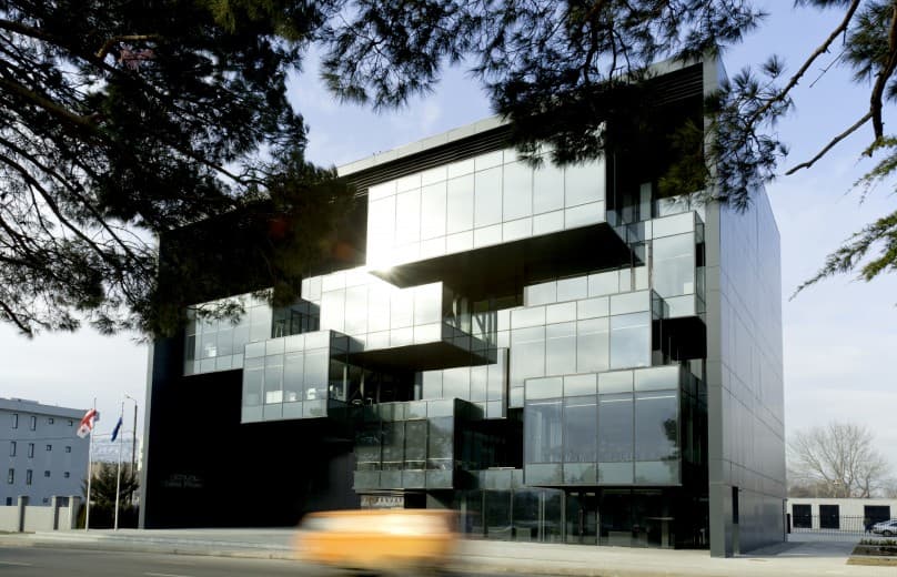 Frontnews image description