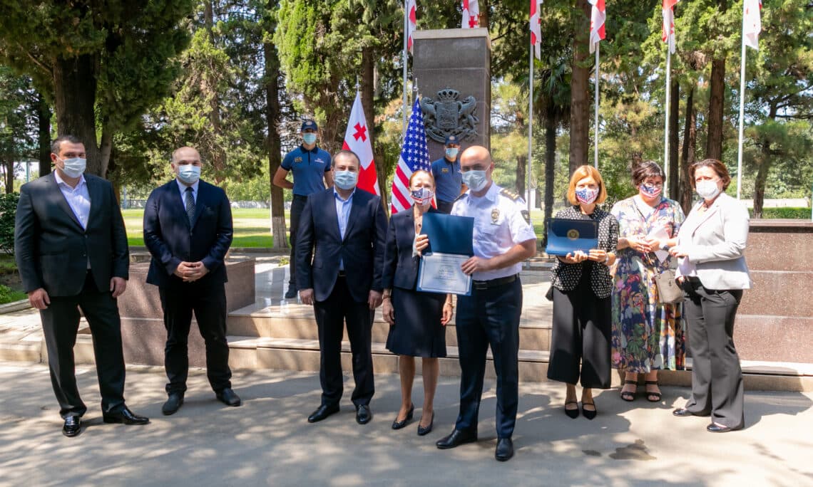 Frontnews image description