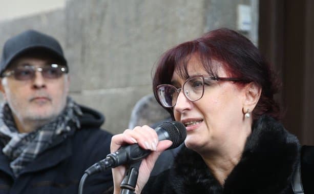 ია მეტრეველი – ქართველი ხალხის აბსოლუტური უმრავლესობა ბიძინა ივანიშვილის გვერდით ვართ, ერი და ბერი ფეხზე დადგება