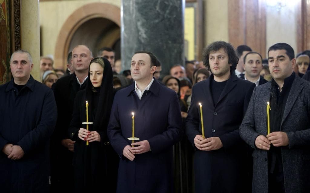 ირაკლი ღარიბაშვილი სამების საკათედრო ტაძარში საშობაო ლიტურგიას დაესწრო