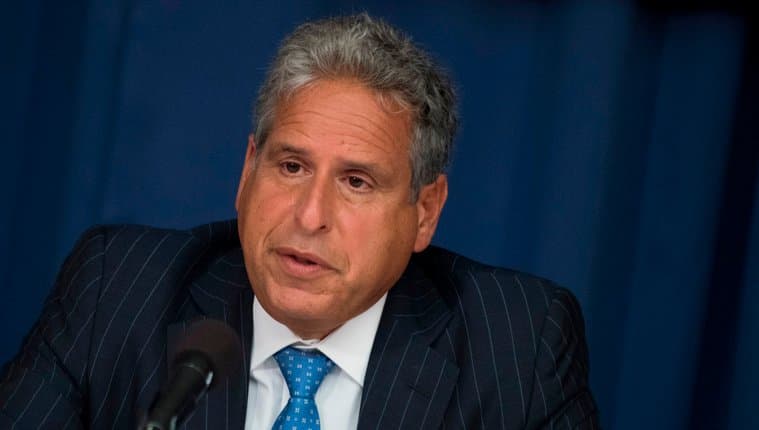 რობერტ ამსტერდამი – 40-წლიანი პრაქტიკის განმავლობაში, ვერ ვიხსენებ, რომ საქმე აღძრულიყო მსგავსი არარსებული მიზეზებით, ეს სირცხვილია საქართველოსთვის