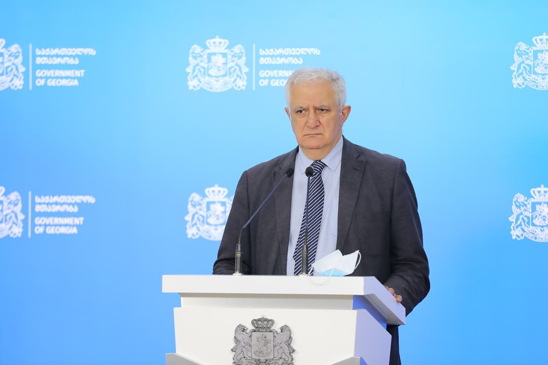 ამირან გამყრელიძე – წელს კორონავირუსით გარდაცვლილთა 99,7% აუცრელი იყო