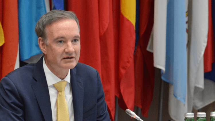 კარპენტერი – ჩვენ გავაგრძელებთ ძალზე ახლოდან დაკვირვებას და რა თქმა უნდა, ადგილზეც იქნებიან დამკვირვებლები