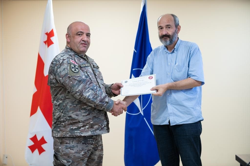 DIB სკოლაში მასწავლებელთა მოსამზადებელი ტრენინგი დასრულდა