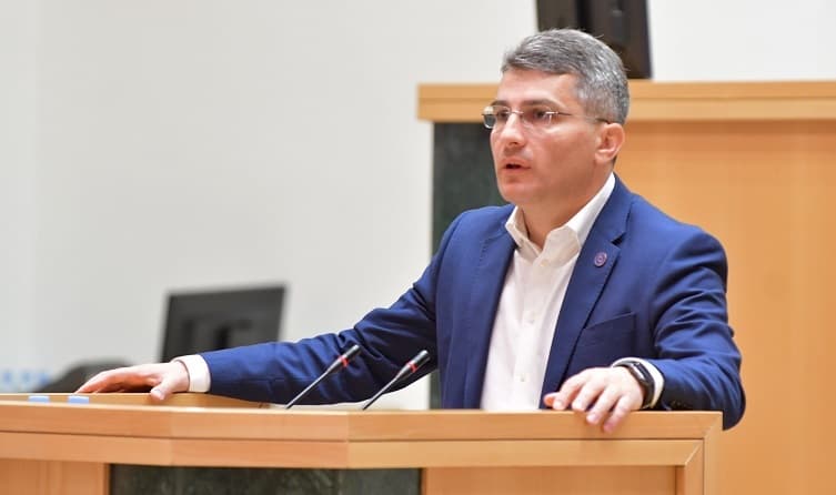 მამუკა მდინარაძე – შეურაცხმყოფელიც კია ადამიანის უფლებების კონტექსტში 2012 წლამდე და 2012 წლის შემდგომი პერიოდების შედარება