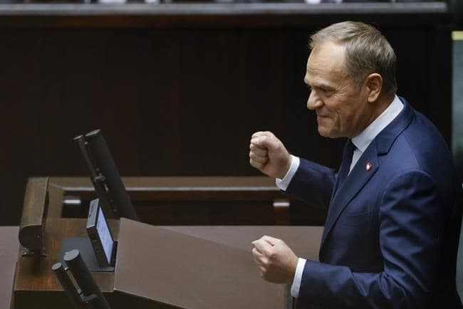 Donald Tusk elected as Prime Minister by Polish Seimas