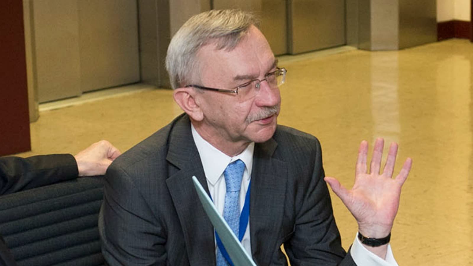 Frontnews image description