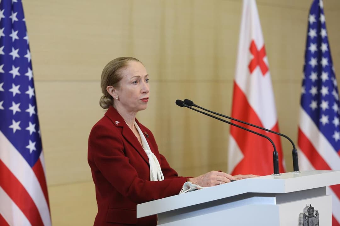 კელი დეგნანი – კიდევ ერთხელ მოვუწოდებთ ყველას, რომ ასეთი საკითხები განხილული იქნას არა საჯაროდ, არამედ პირადად