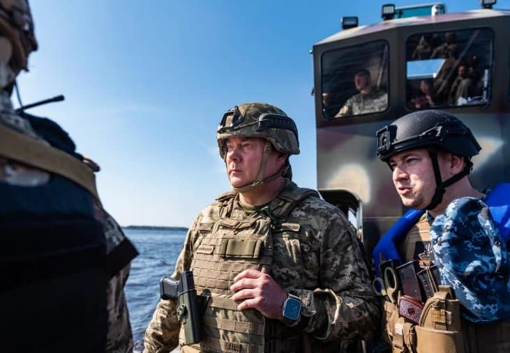 Frontnews image description