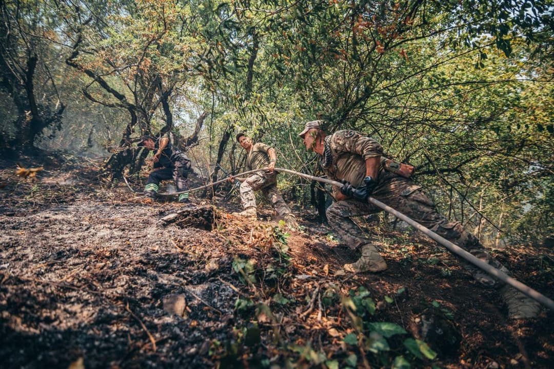 ეროვნული გვარდია და რეზერვისტები ყვარლის მუნიციპალიტეტში ხანძრის სალიკვიდაციო სამუშაოებში აქტიურად მონაწილეობენ