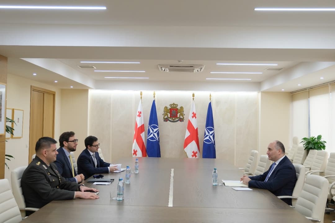 ჯუანშერ ბურჭულაძემ ნატოს სამეკავშირეო ოფისის ხელმძღვანელთან გაცნობითი შეხვედრა გამართა