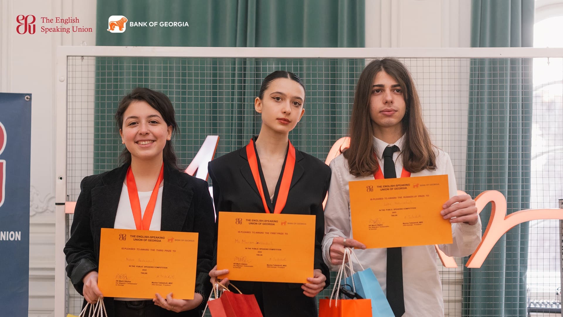 Frontnews image description