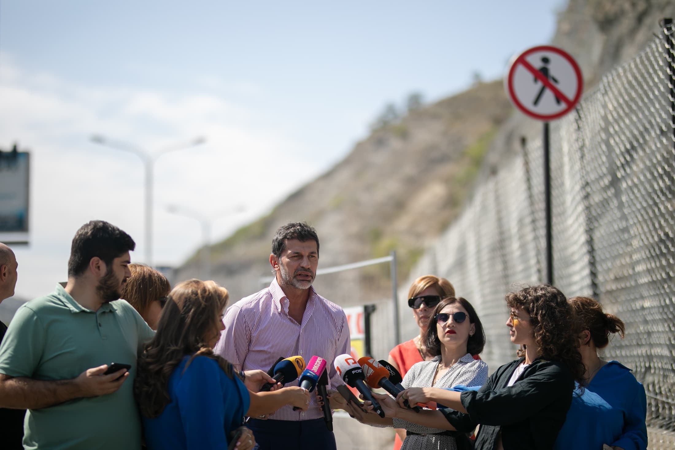 Frontnews image description