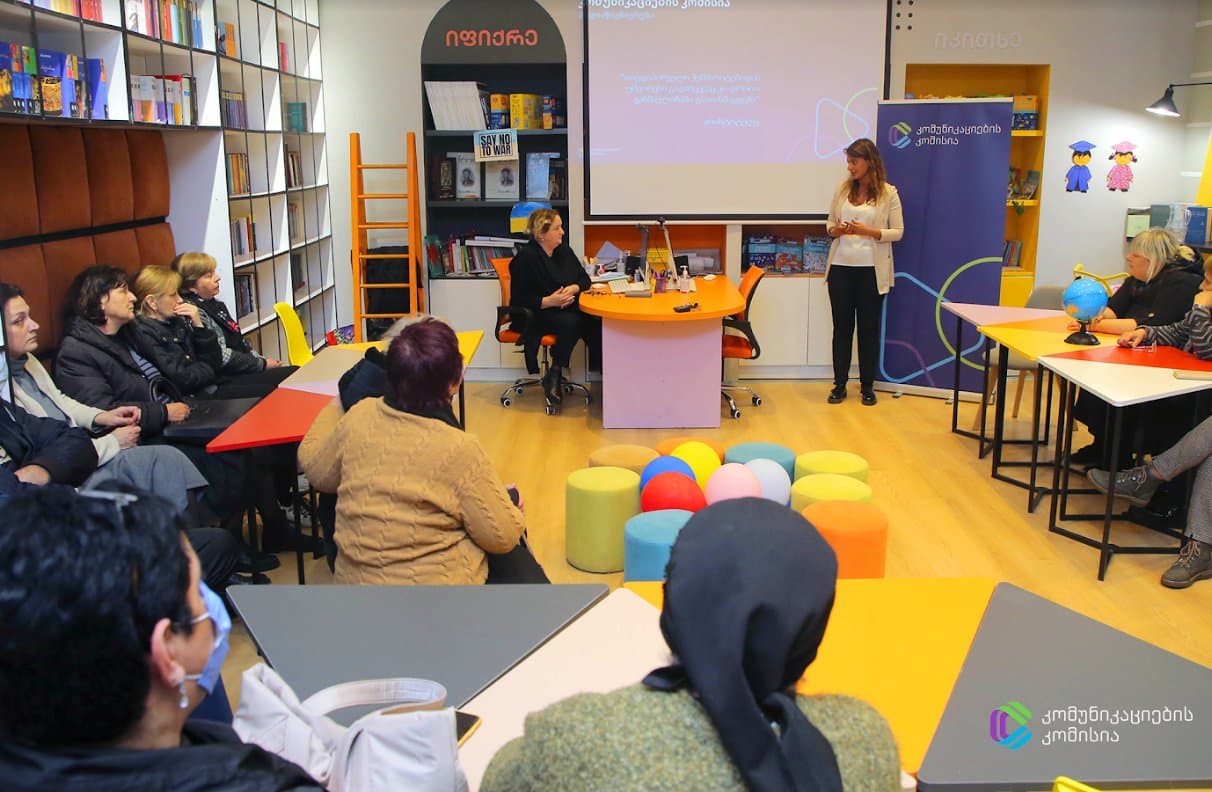 Frontnews image description