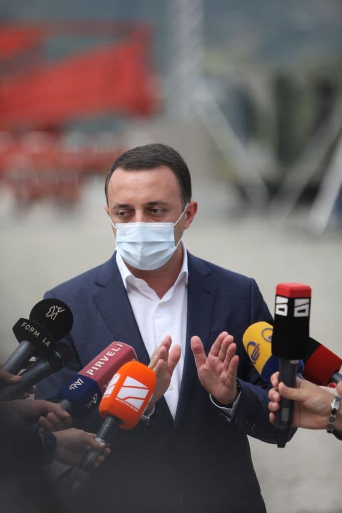 ირაკლი ღარიბაშვილი – ბიძინა ივანიშვილმა დატოვა პოლიტიკა და იგი აღარ აფინანსებს „ქართულ ოცნებას“