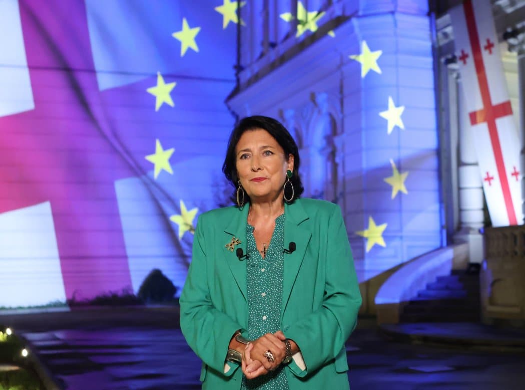 სალომე ზურაბიშვილი – ჩემ გადადგომაზე ოცნება მე მგონი, ყველამ უნდა დაივიწყოს, მე აქ ვარ, სადაც ვარ, მაგრამ ყველგან ვივლი, სადაც წასასვლელია