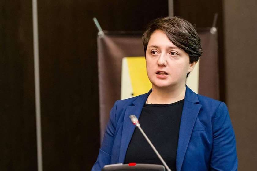 ანა აბაშიძე – მიკერძოებული არ ვარ, არცერთი პარტია არ გამოხატავს ჩემს გემოვნებას, ინტერესს და შინაარსს