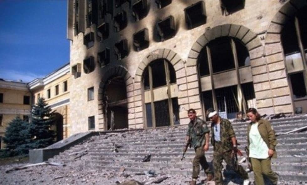 Frontnews image description