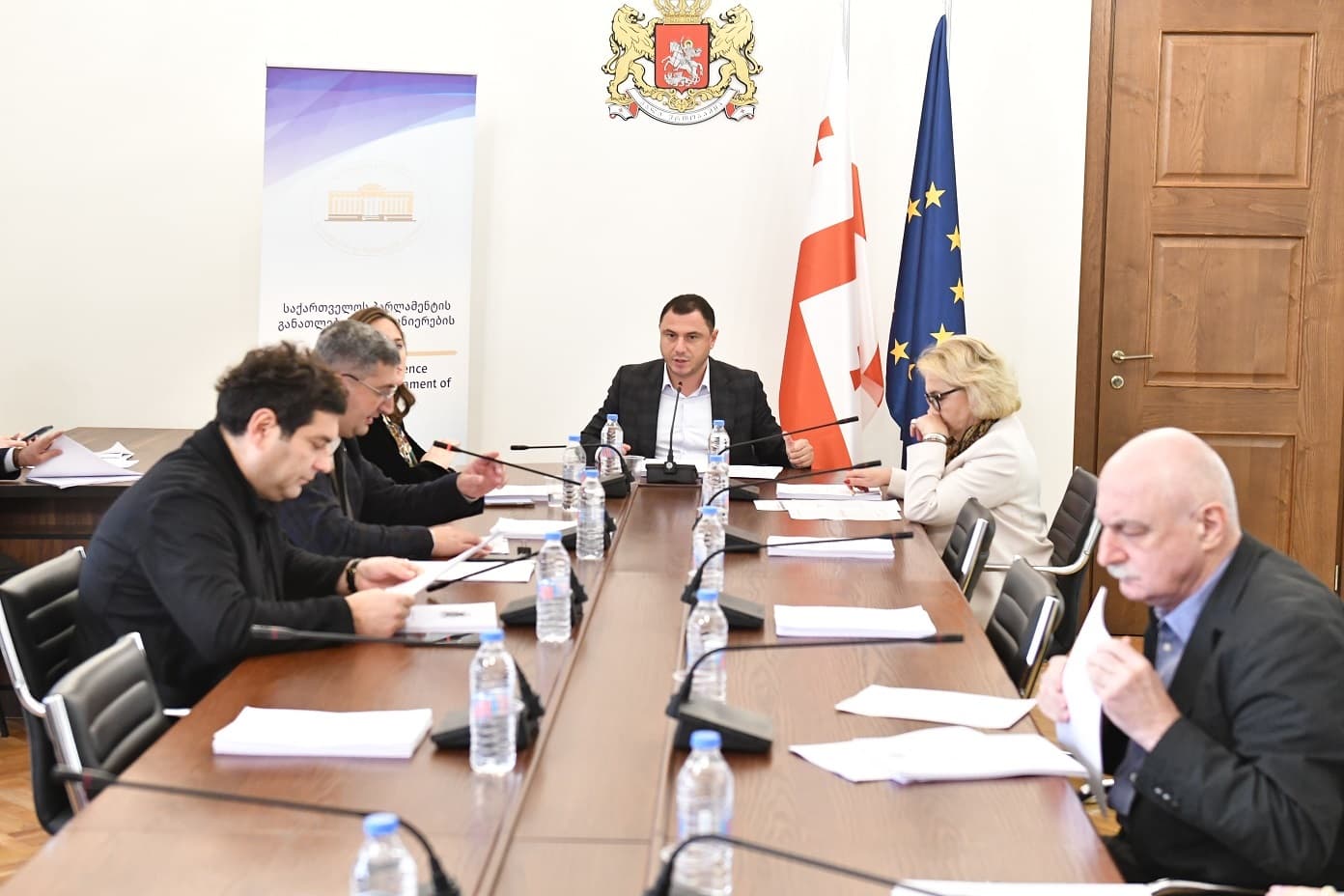 Frontnews image description