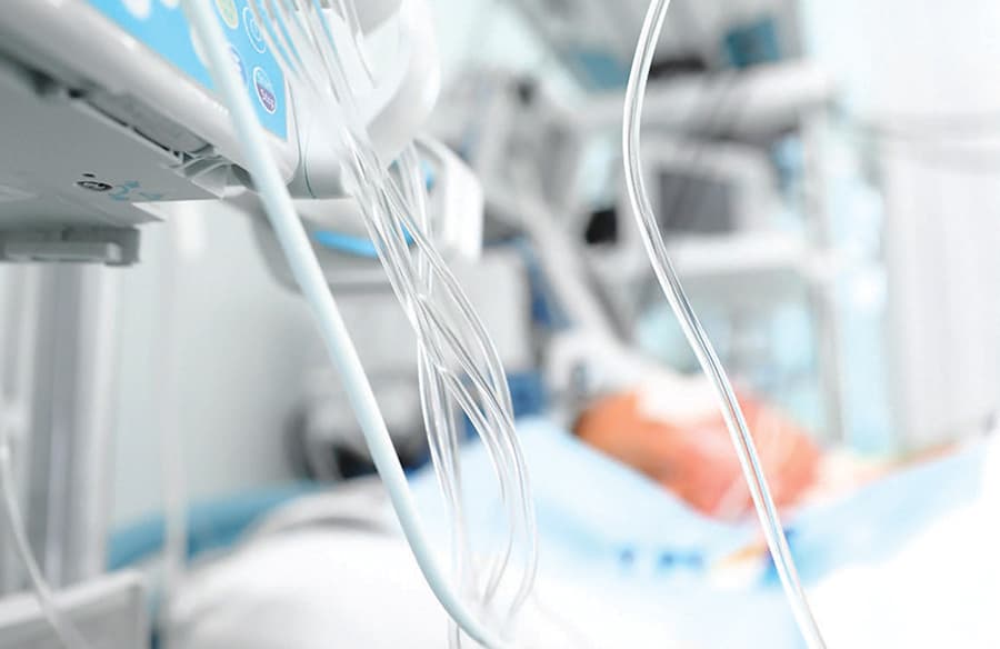 კოვიდინფიცირებული 1 066 მძიმე პაციენტიდან 286 ხელოვნური სუნთქვის აპარატზე იმყოფება