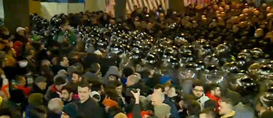 შსს – პოლიცია გამოიყენებს კანონით გათვალისწინებულ პროპორციულ ძალას, მათ შორის, სპეციალურ საშუალებებს