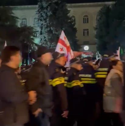 გარემოს დაცვის სამინისტროსთან საპროტესტო აქცია იმართება