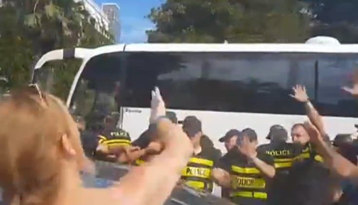 Frontnews image description