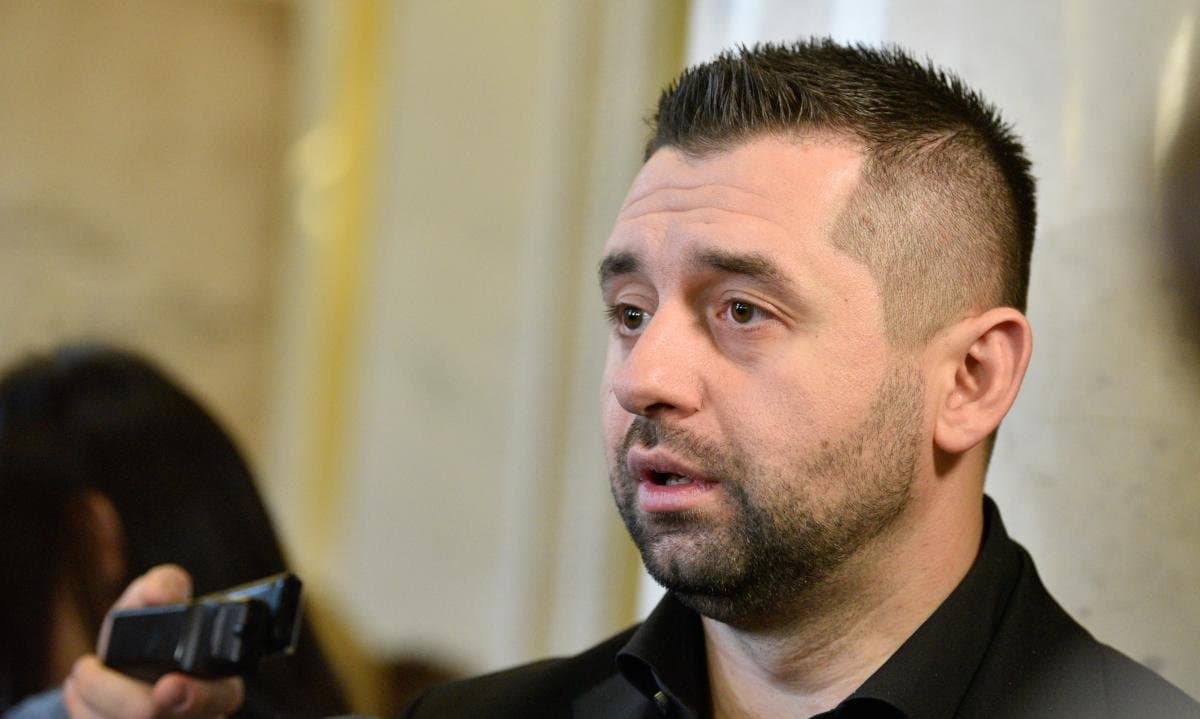 Frontnews image description